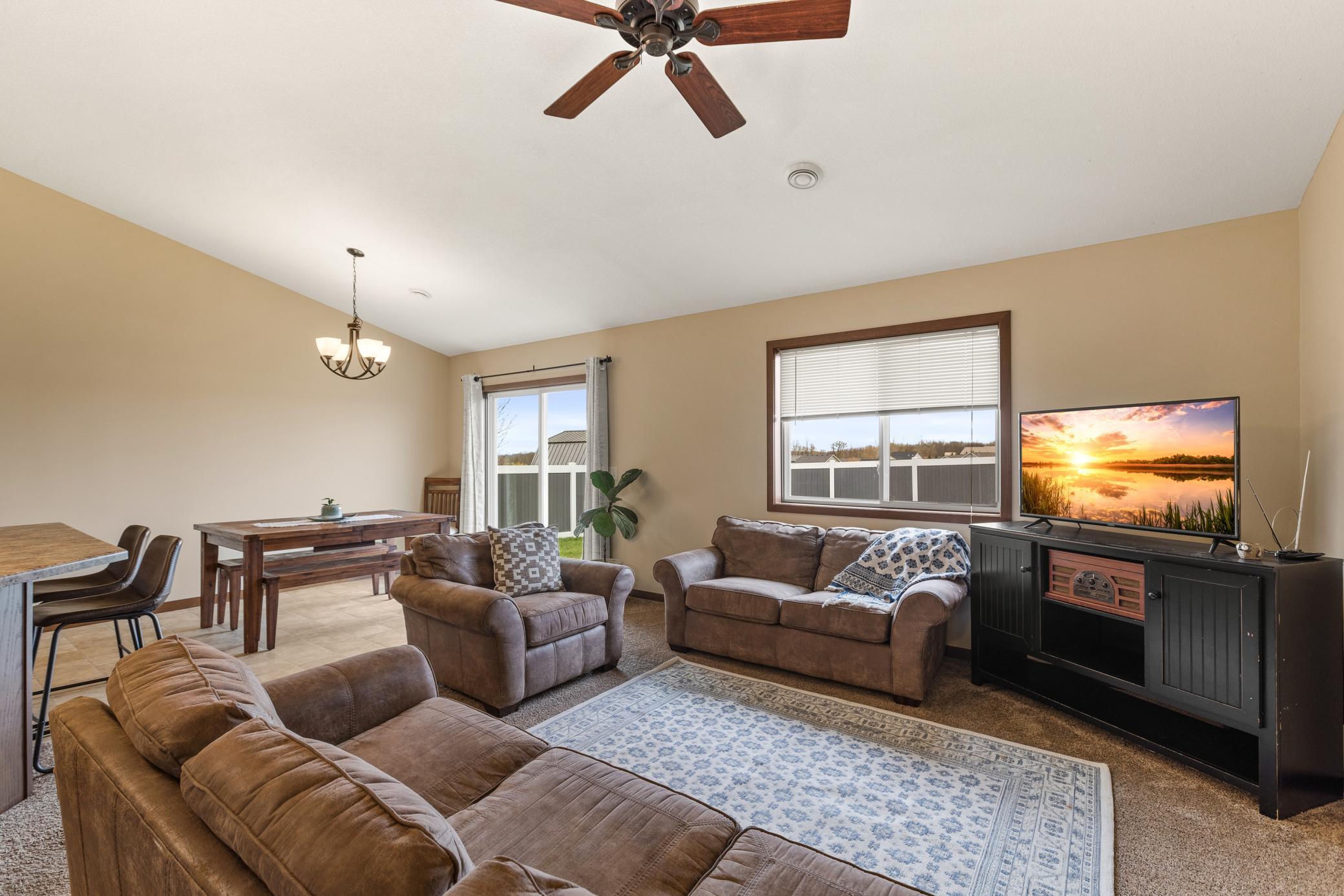423 W Overlook Drive, Ellsworth, Wisconsin image 9