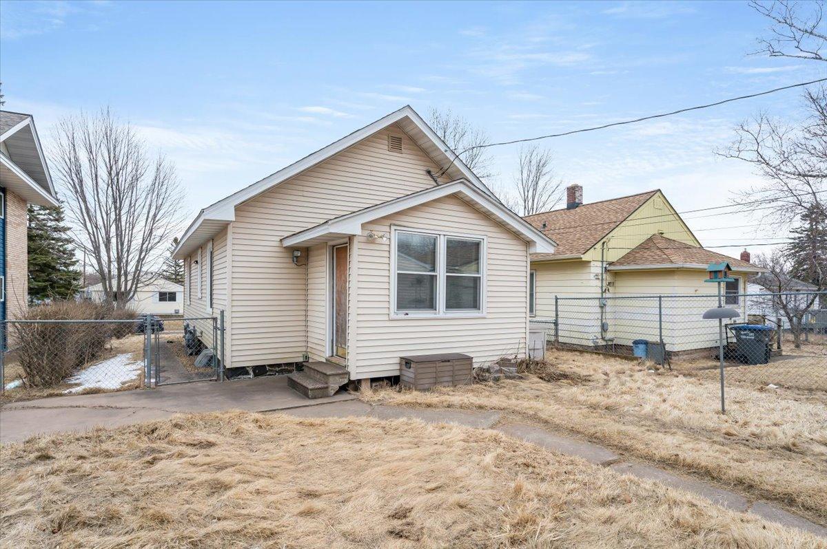 315 S 71st Avenue, Duluth, Minnesota image 3