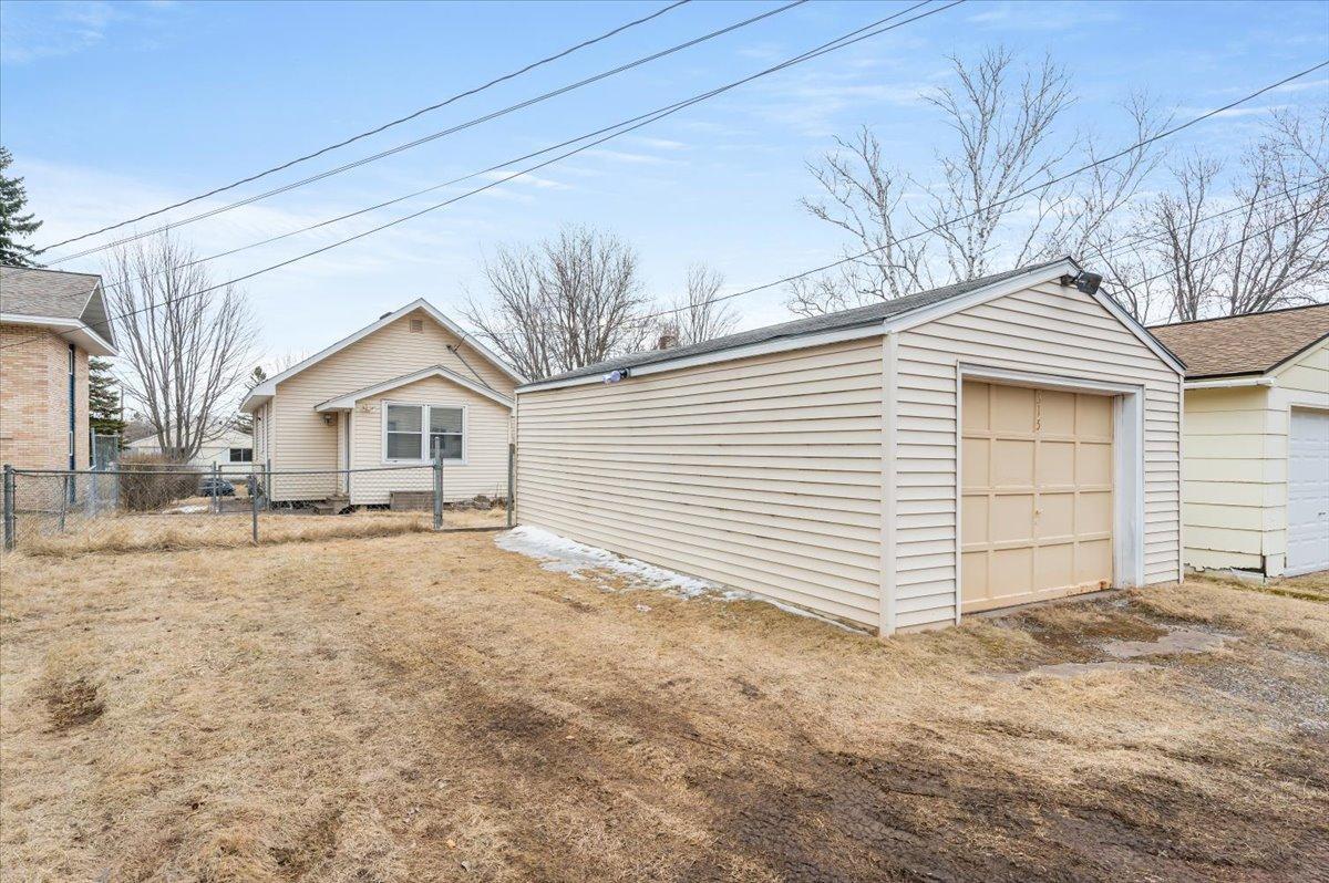 315 S 71st Avenue, Duluth, Minnesota image 5