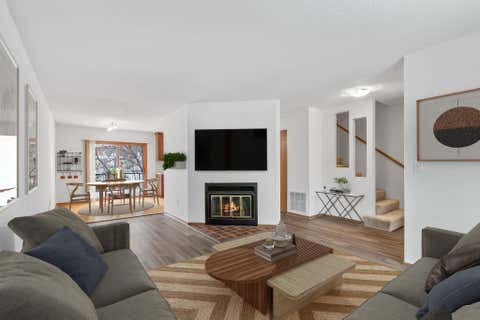 Townhouse For Rent - 232 3rd Avenue<br/> Hennepin County, Minneapolis, MN 55413