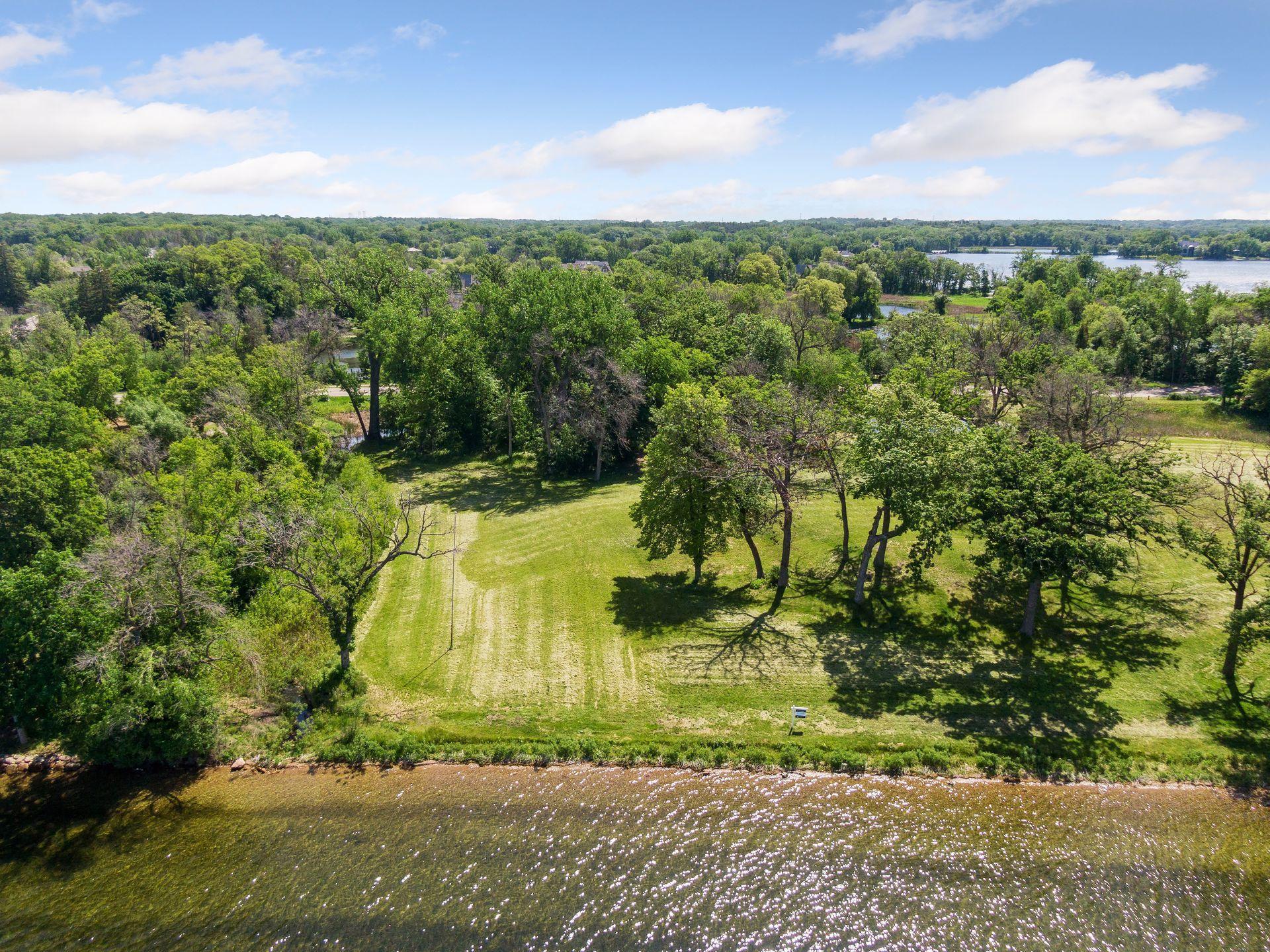 535 Bushaway Road, Wayzata, Minnesota image 10