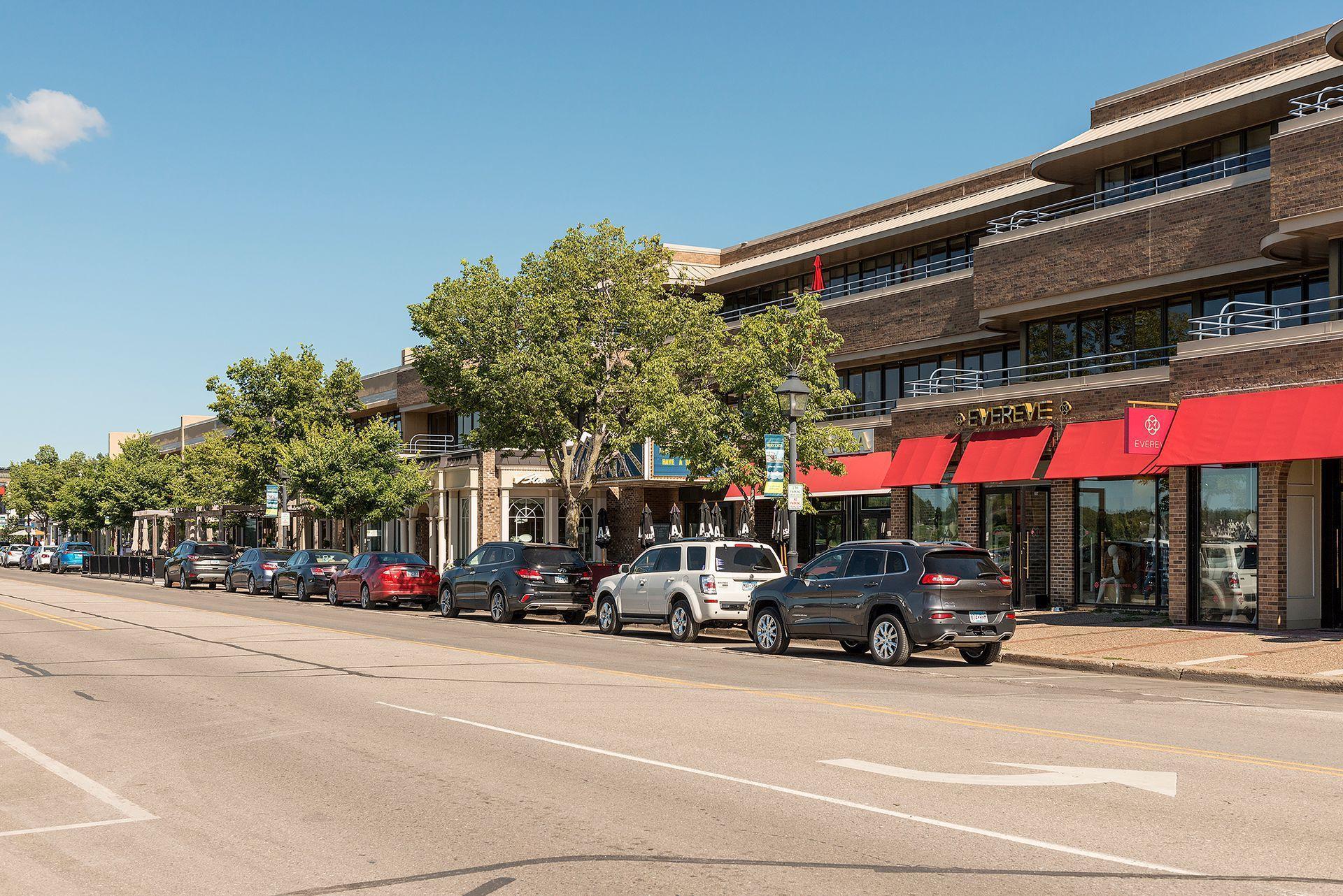 535 Bushaway Road, Wayzata, Minnesota image 17