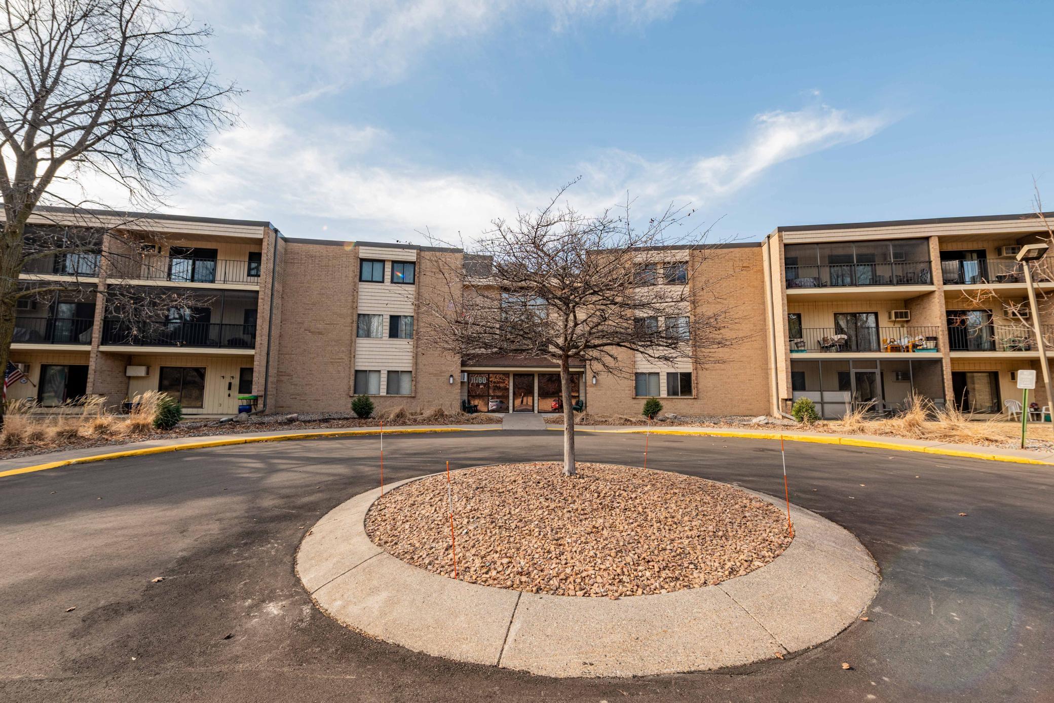 11160 Anderson Lakes Parkway #114, Eden Prairie, Minnesota image 1