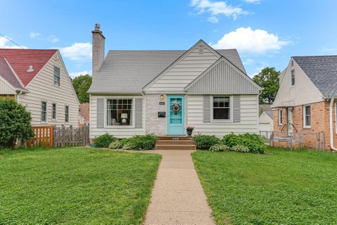 Homes For Sale - 4416 Cedar Avenue<br/> Minneapolis, MN 55407
