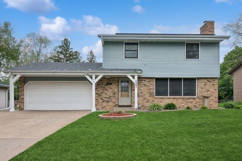 2197 Beam Avenue, Saint Paul, MN 55109 - #: 6724352