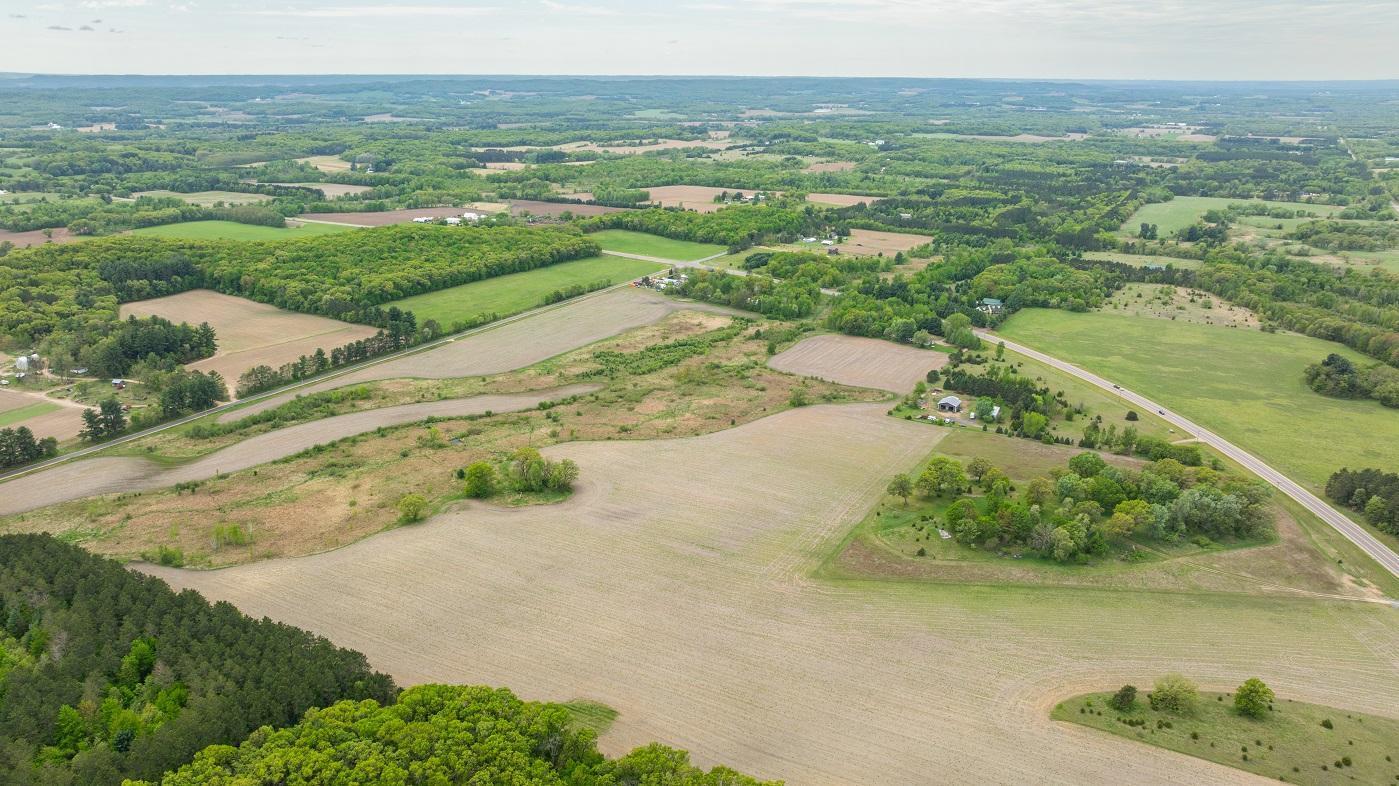 Hemlock Road, Mondovi, Wisconsin image 9