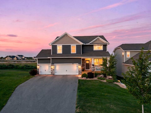 Homes For Sale - 1723 August Drive<br/> Shakopee, MN 55379