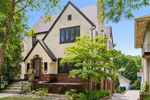 Homes For Sale - 4904 Thomas Avenue<br/> Minneapolis, MN 55410