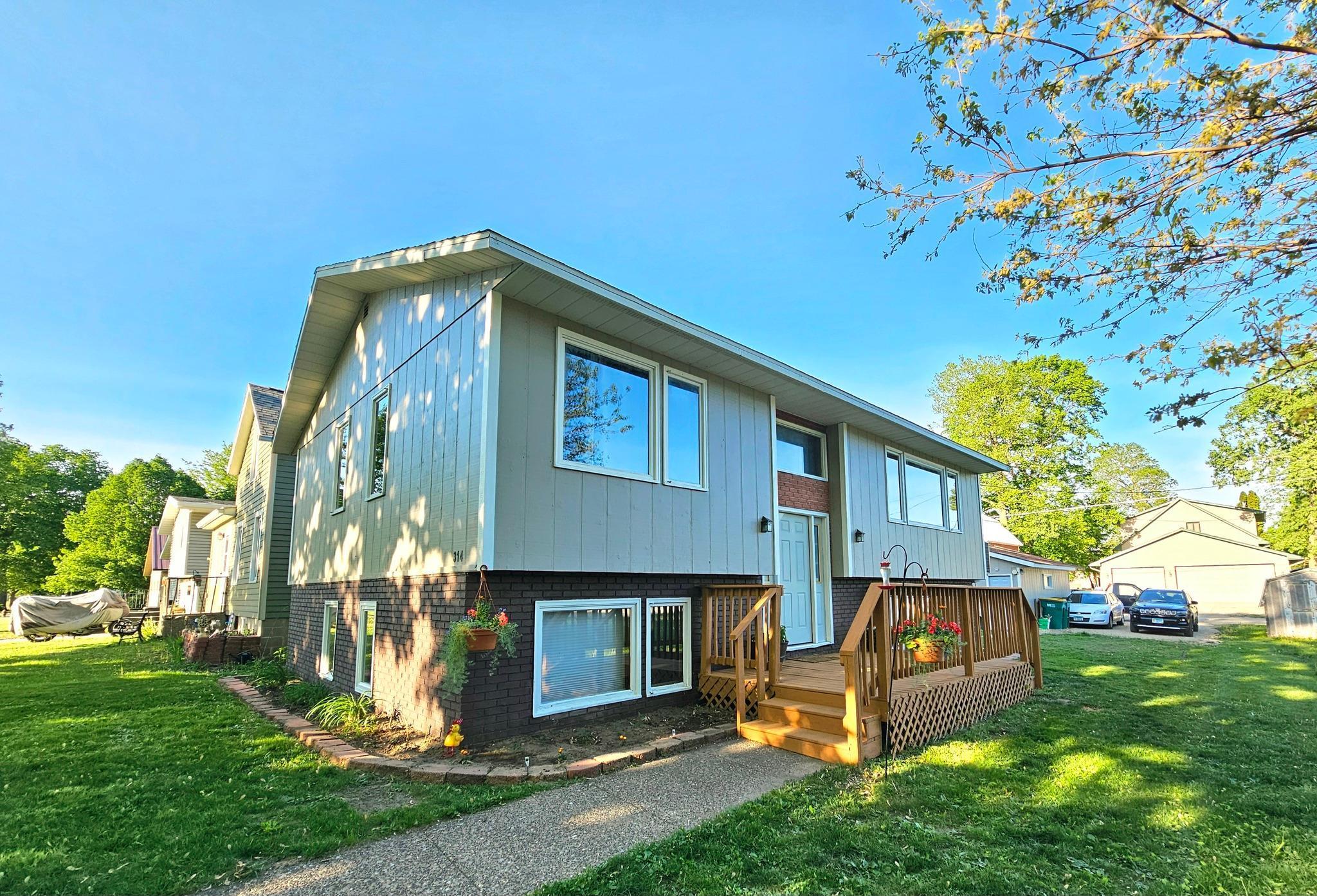 314 S Jefferson Street, Houston, Minnesota image 2