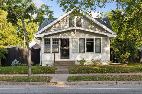 Homes For Sale - 3233 Cedar Avenue<br/> Minneapolis, MN 55407