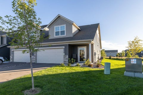 Townhouse For Sale - 6590 Jody Avenue<br/> Washington County, Cottage Grove, MN 55016