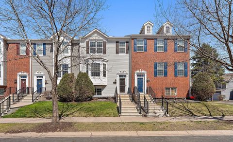 Townhouse For Sale - 225 Heritage Lane<br/> Circle Pines, MN 55014