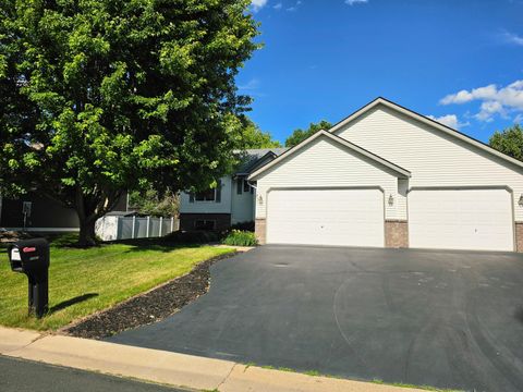 Homes For Sale - 14421 Raven Court<br/> Prior Lake, MN 55372