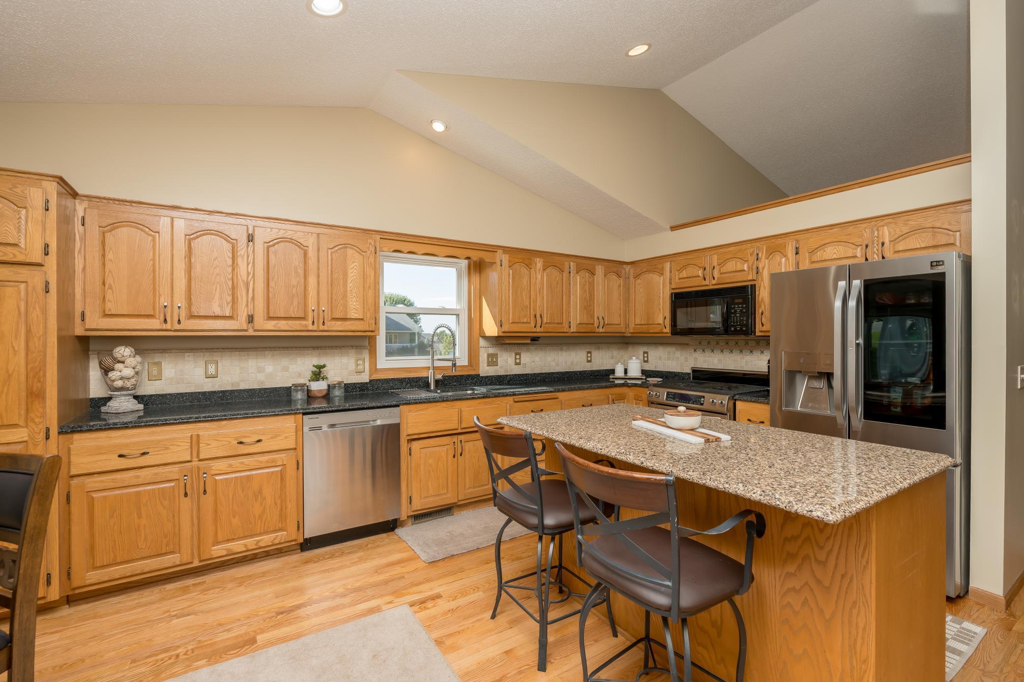 19493 Albany Circle, Elk River, Minnesota image 11
