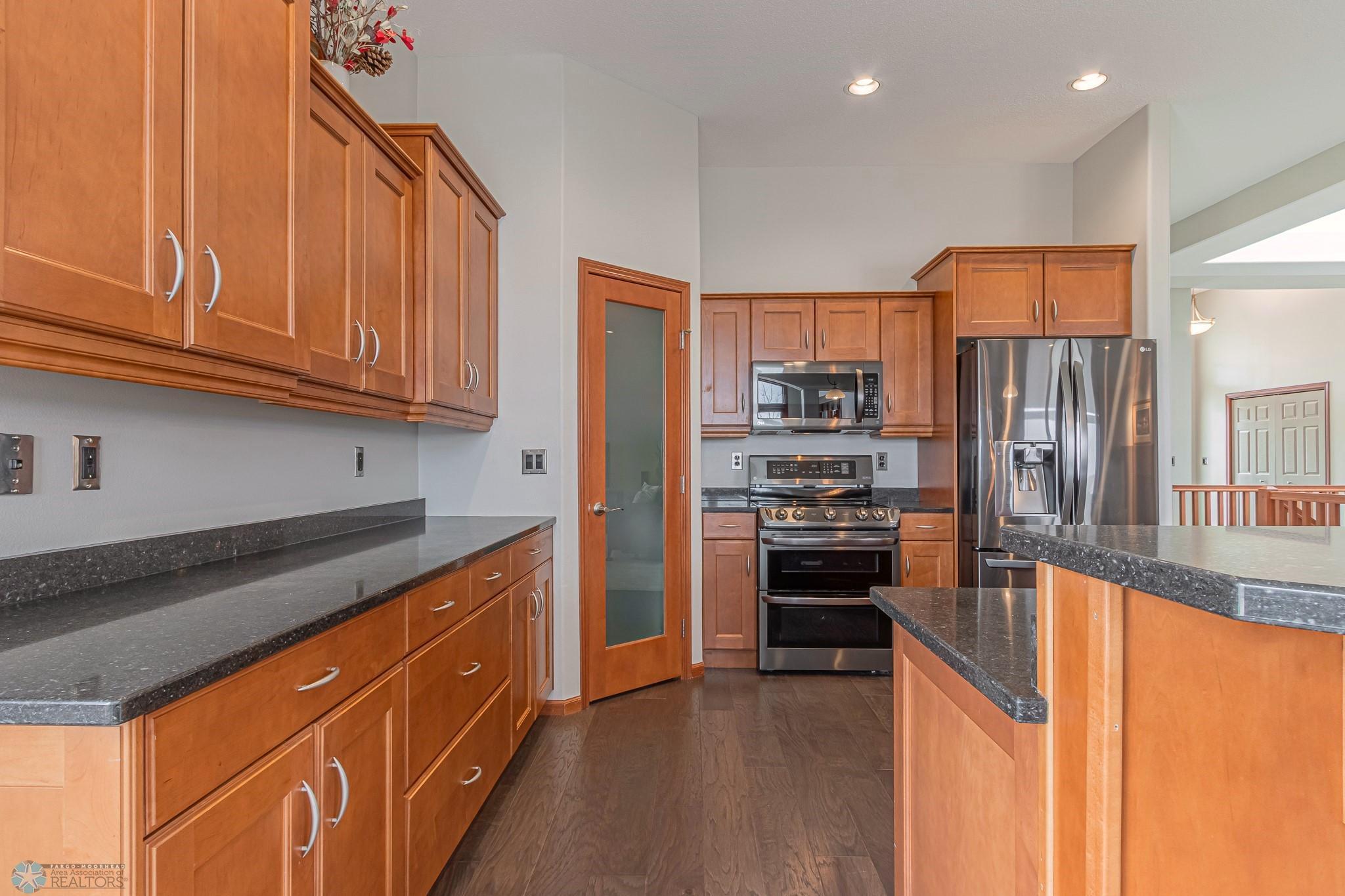 1766 Evergreen Way, West Fargo, North Dakota image 19