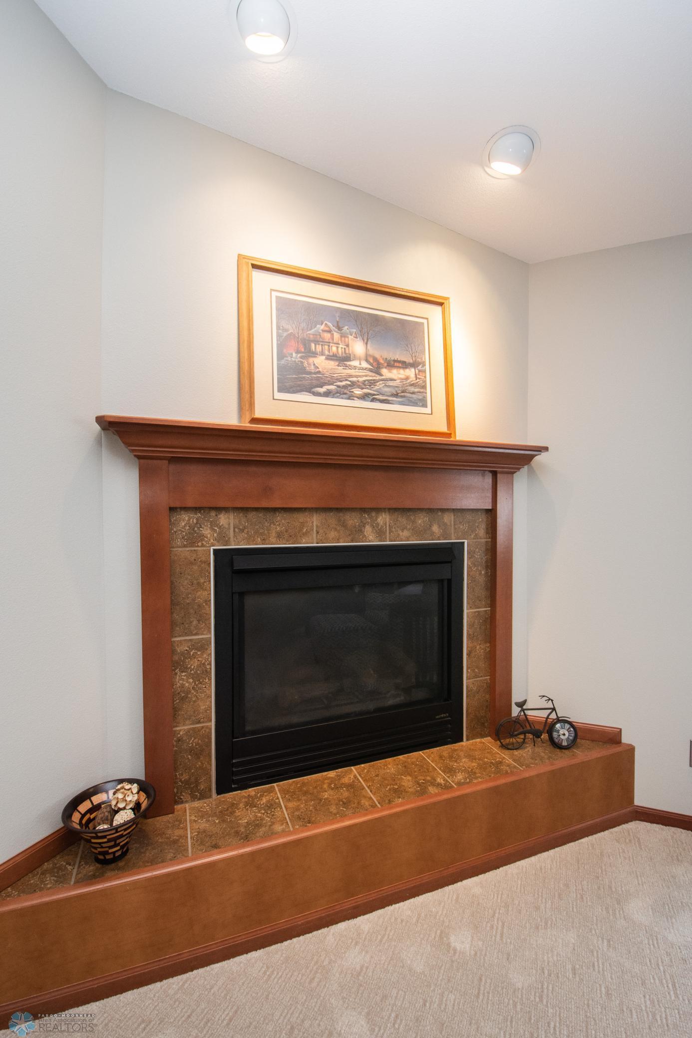 1766 Evergreen Way, West Fargo, North Dakota image 26