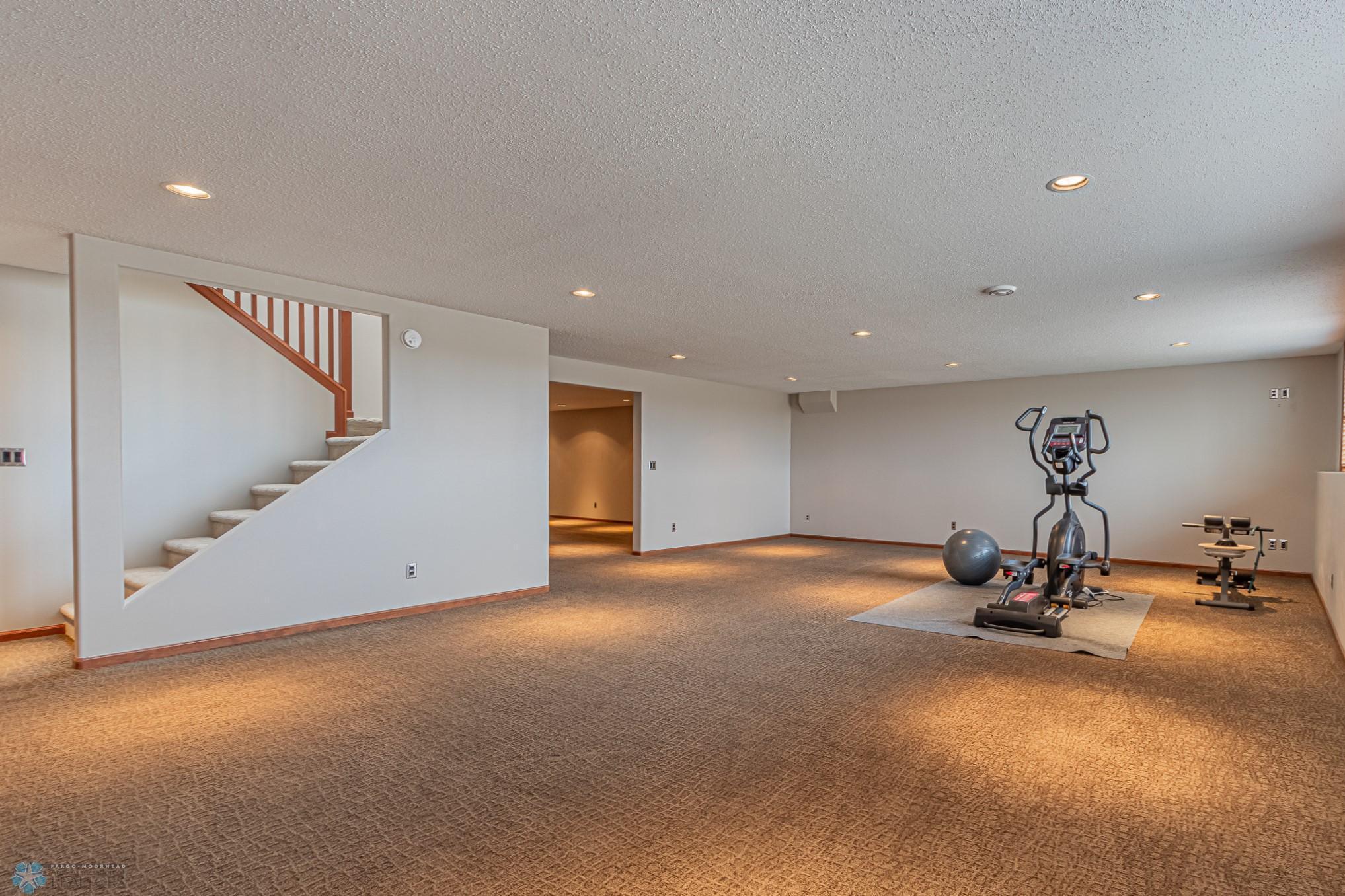 1766 Evergreen Way, West Fargo, North Dakota image 40