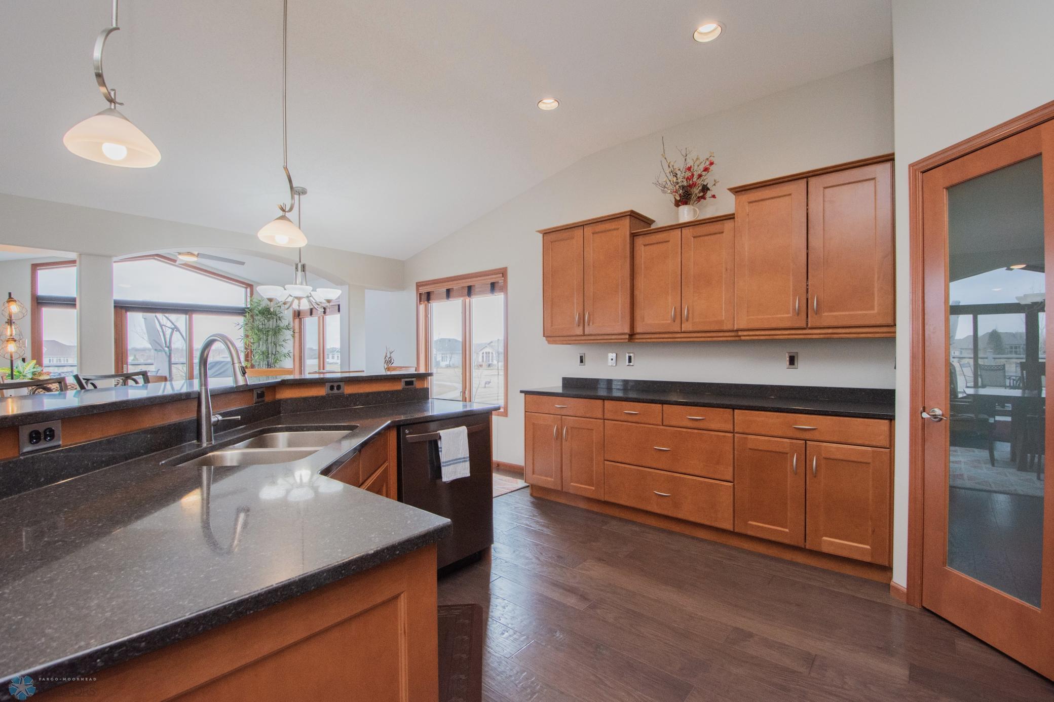 1766 Evergreen Way, West Fargo, North Dakota image 16