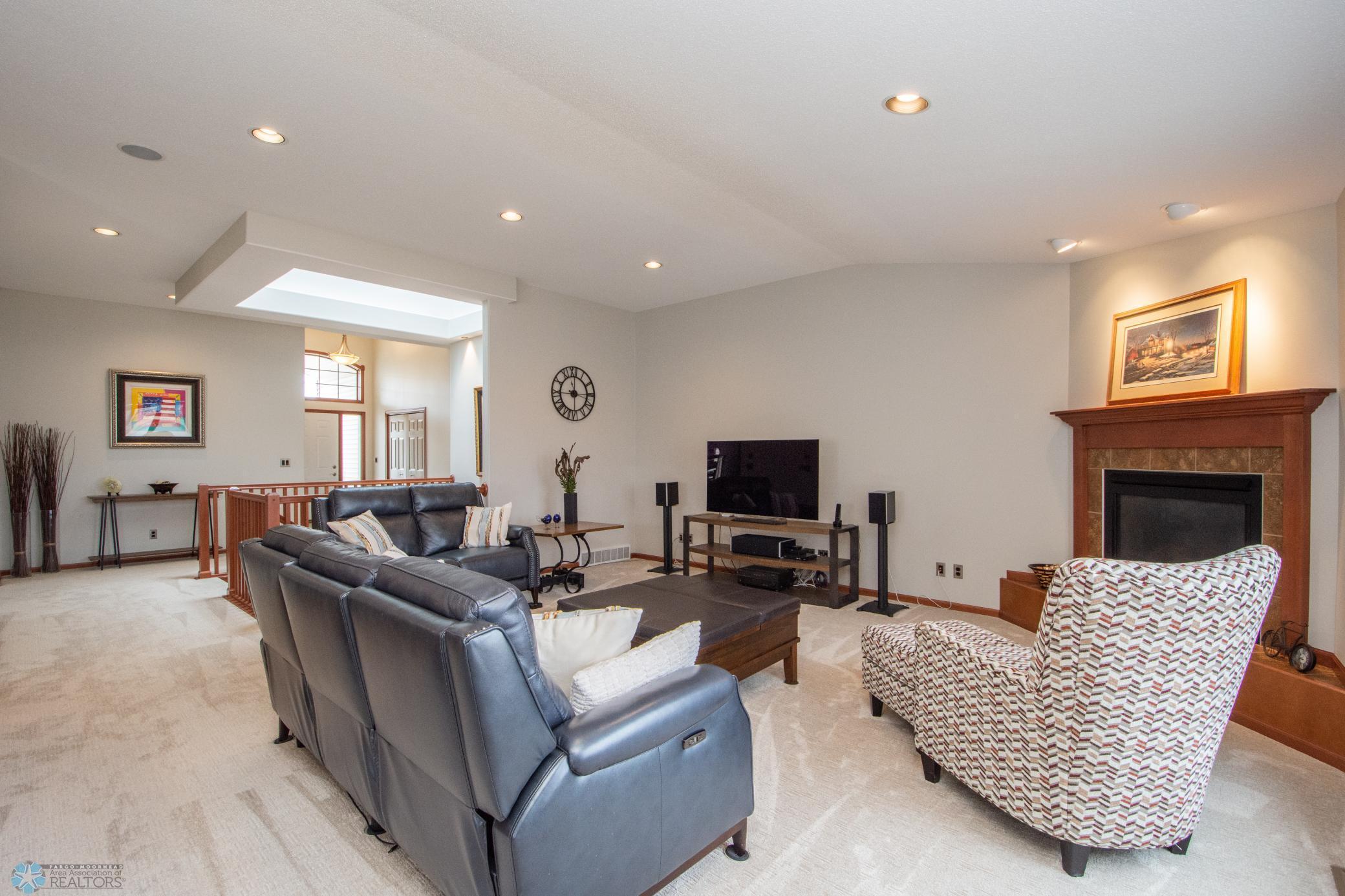 1766 Evergreen Way, West Fargo, North Dakota image 24