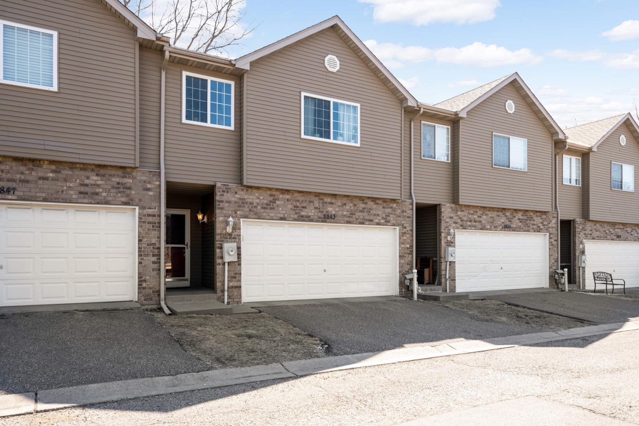 11843 River Hills Drive, Burnsville, Minnesota image 2