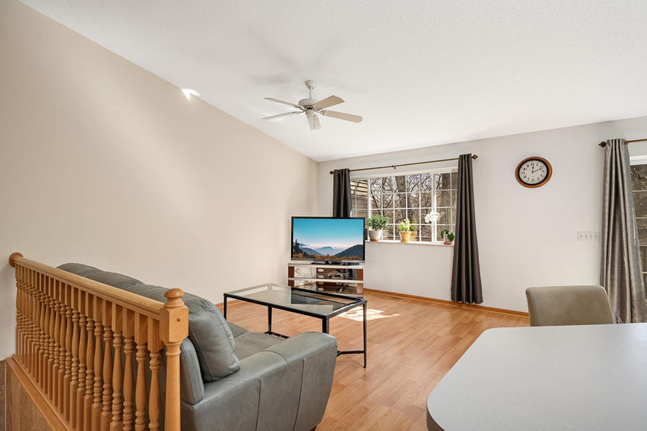 11843 River Hills Drive, Burnsville, Minnesota image 10