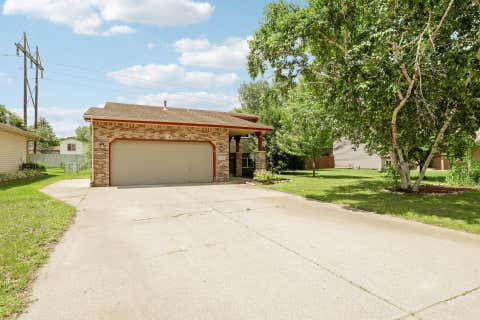 Homes For Sale - 7337 116th Place<br/> Hennepin County, Champlin, MN 55316
