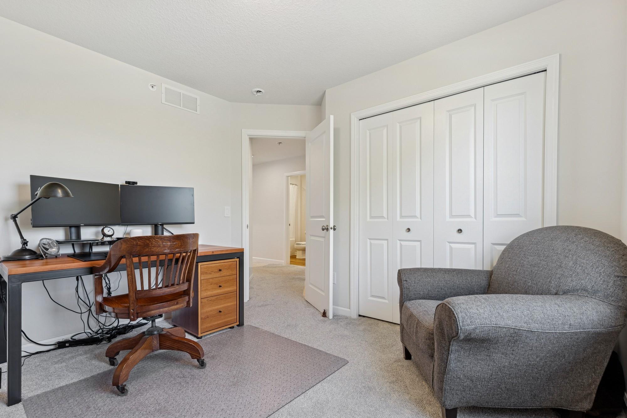 6645 Jody Avenue, Cottage Grove, Minnesota image 23