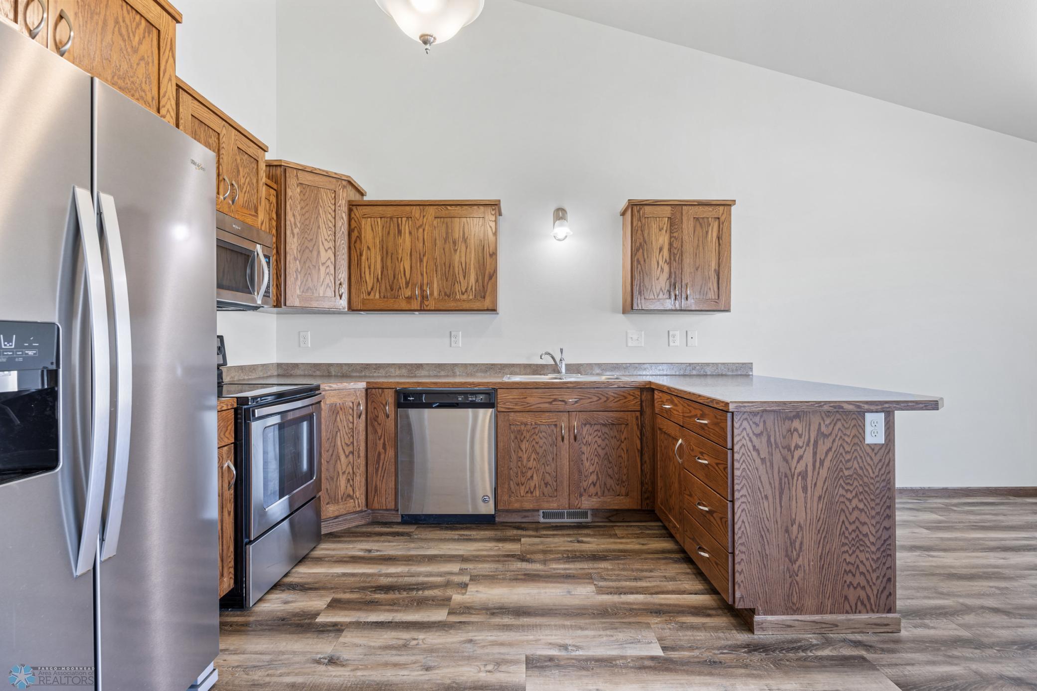 1236 S Beach Way, West Fargo, North Dakota image 5