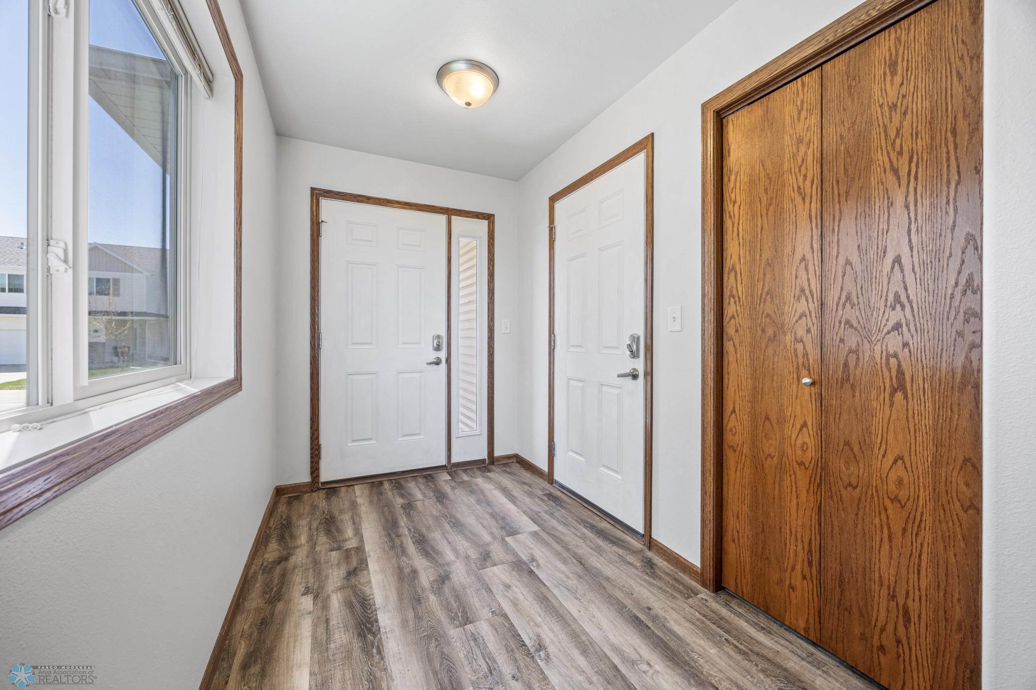 1236 S Beach Way, West Fargo, North Dakota image 2