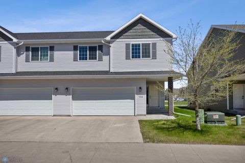 Townhouse For Sale - 1236 S Beach Way<br/> West Fargo, ND 58078