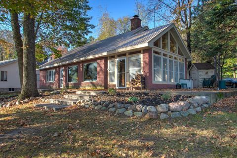 Homes For Sale - 2097 Peninsula Drive<br/> Kanabec County, Mora, MN 55051