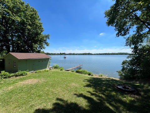 Homes For Sale - 17073 235th Court<br/> Mcleod County, Hutchinson, MN 55350