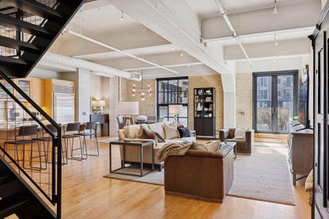 Condo For Sale - 117 Portland Avenue<br/> Minneapolis, MN 55401