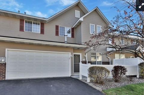 Homes For Sale - 13903 Erwin Court<br/> Eden Prairie, MN 55344