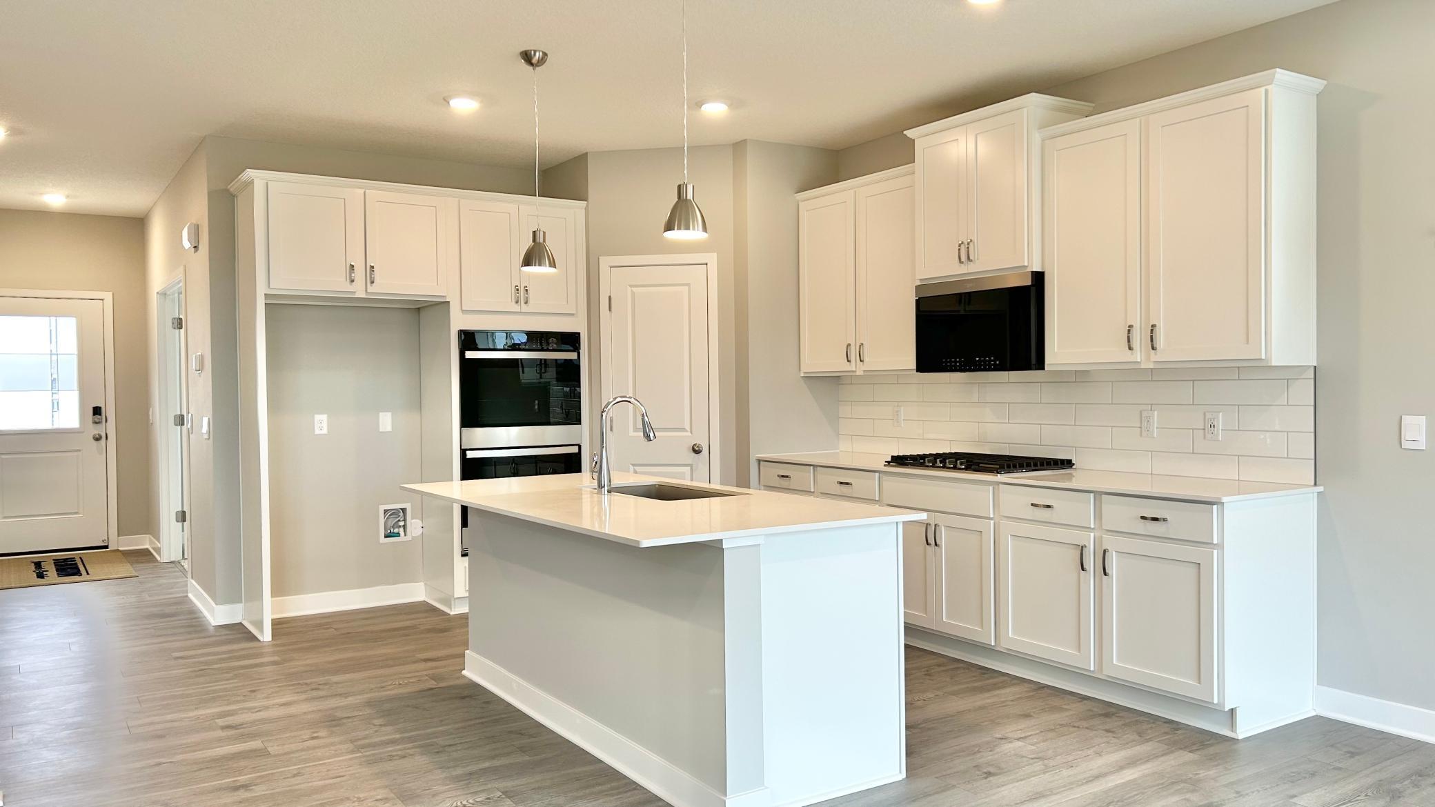 2452 Marsh View Court, Shakopee, Minnesota image 4