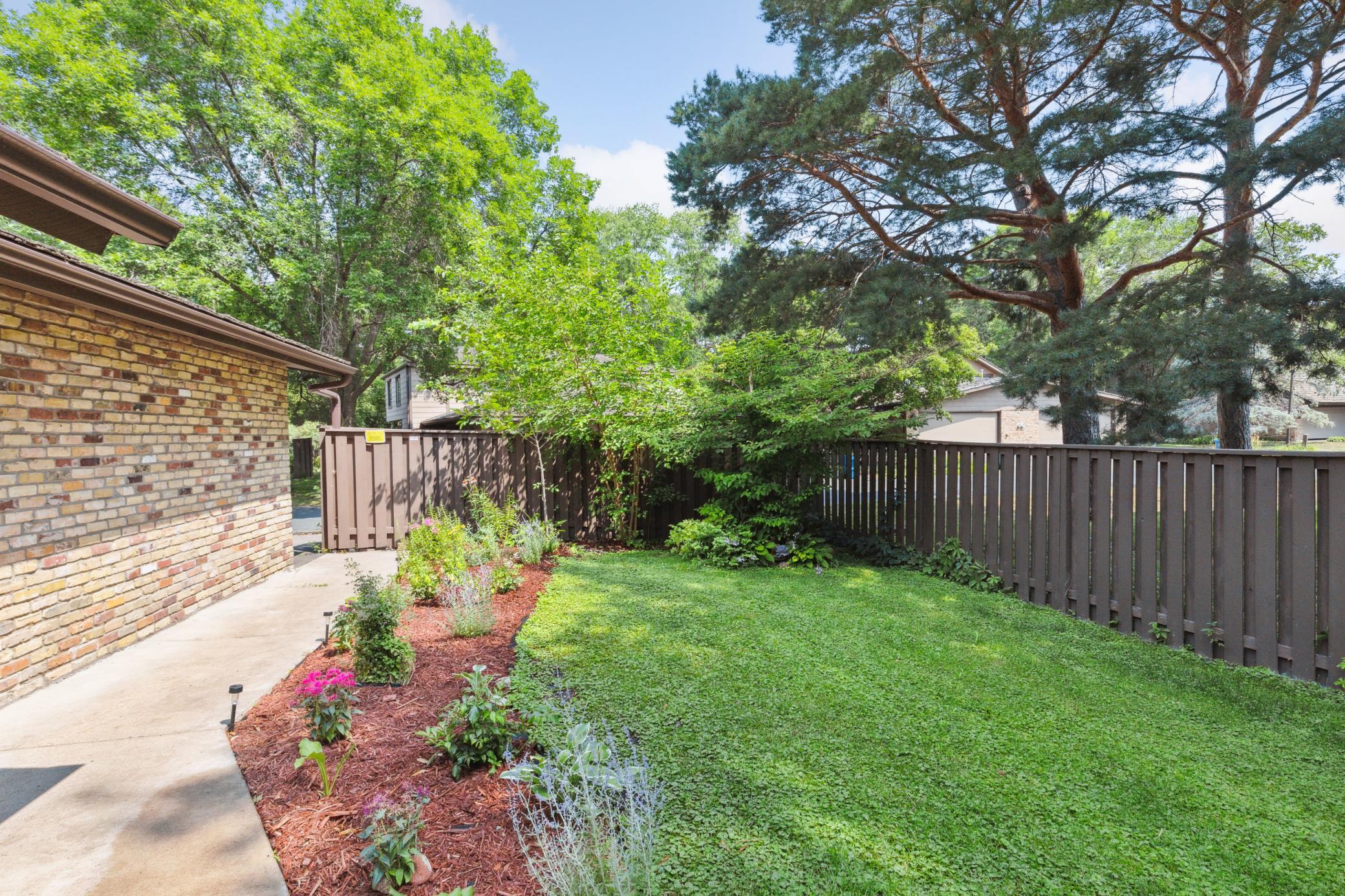 17641 Breconwood Road, Minnetonka, Minnesota image 34