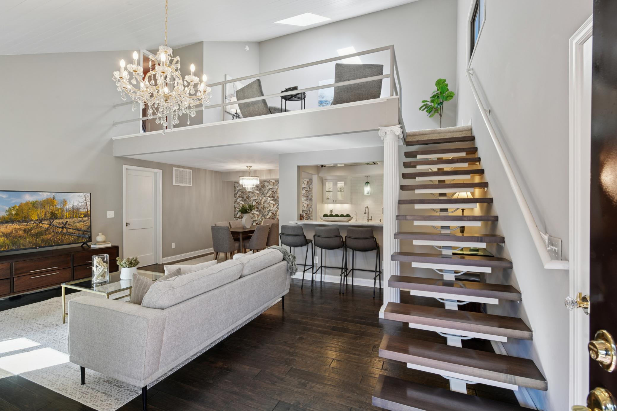 17641 Breconwood Road, Minnetonka, Minnesota image 2