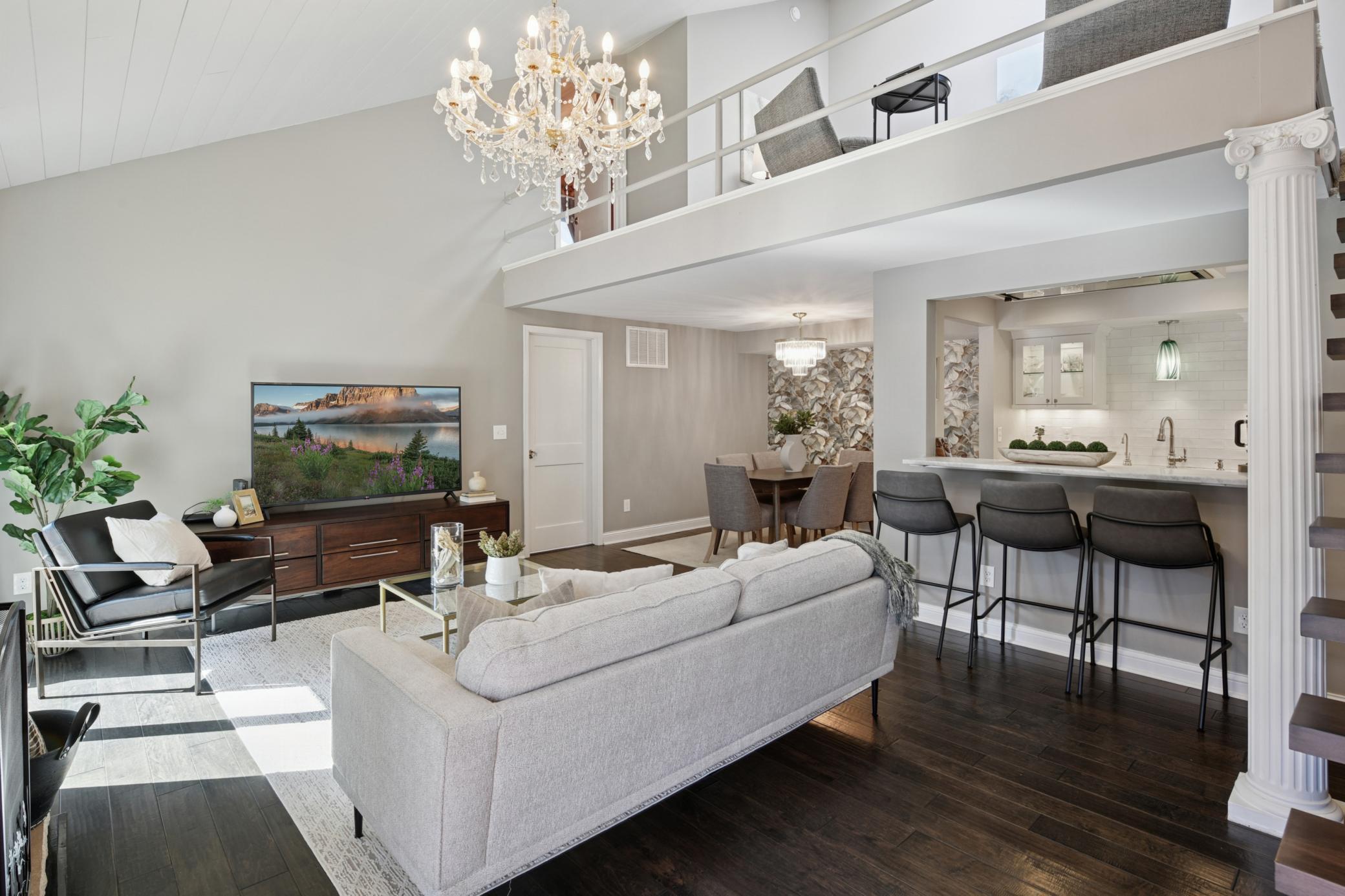 17641 Breconwood Road, Minnetonka, Minnesota image 3