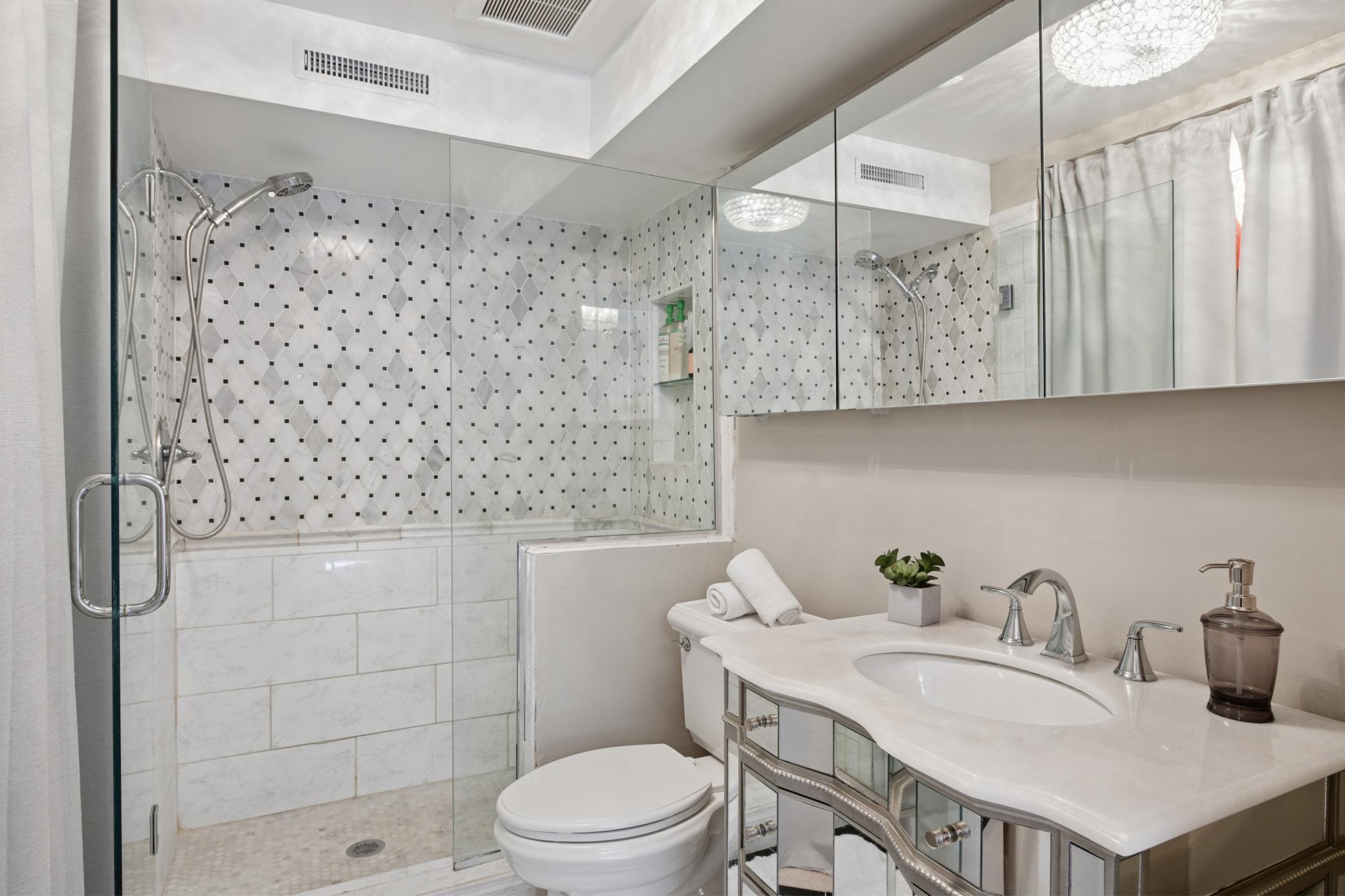 17641 Breconwood Road, Minnetonka, Minnesota image 22