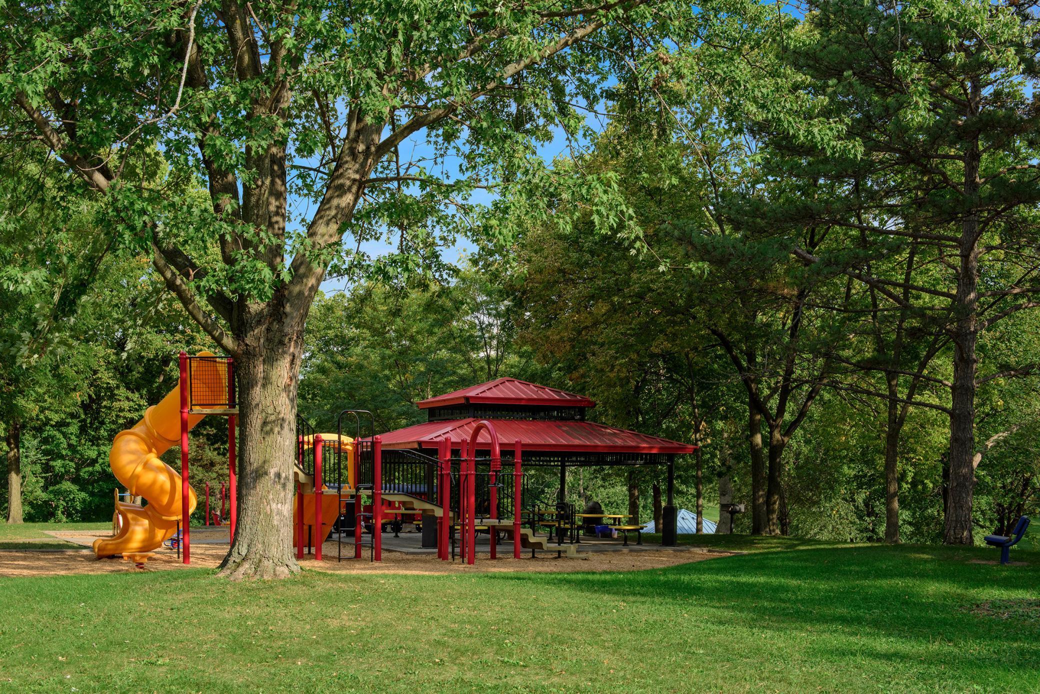 17641 Breconwood Road, Minnetonka, Minnesota image 47