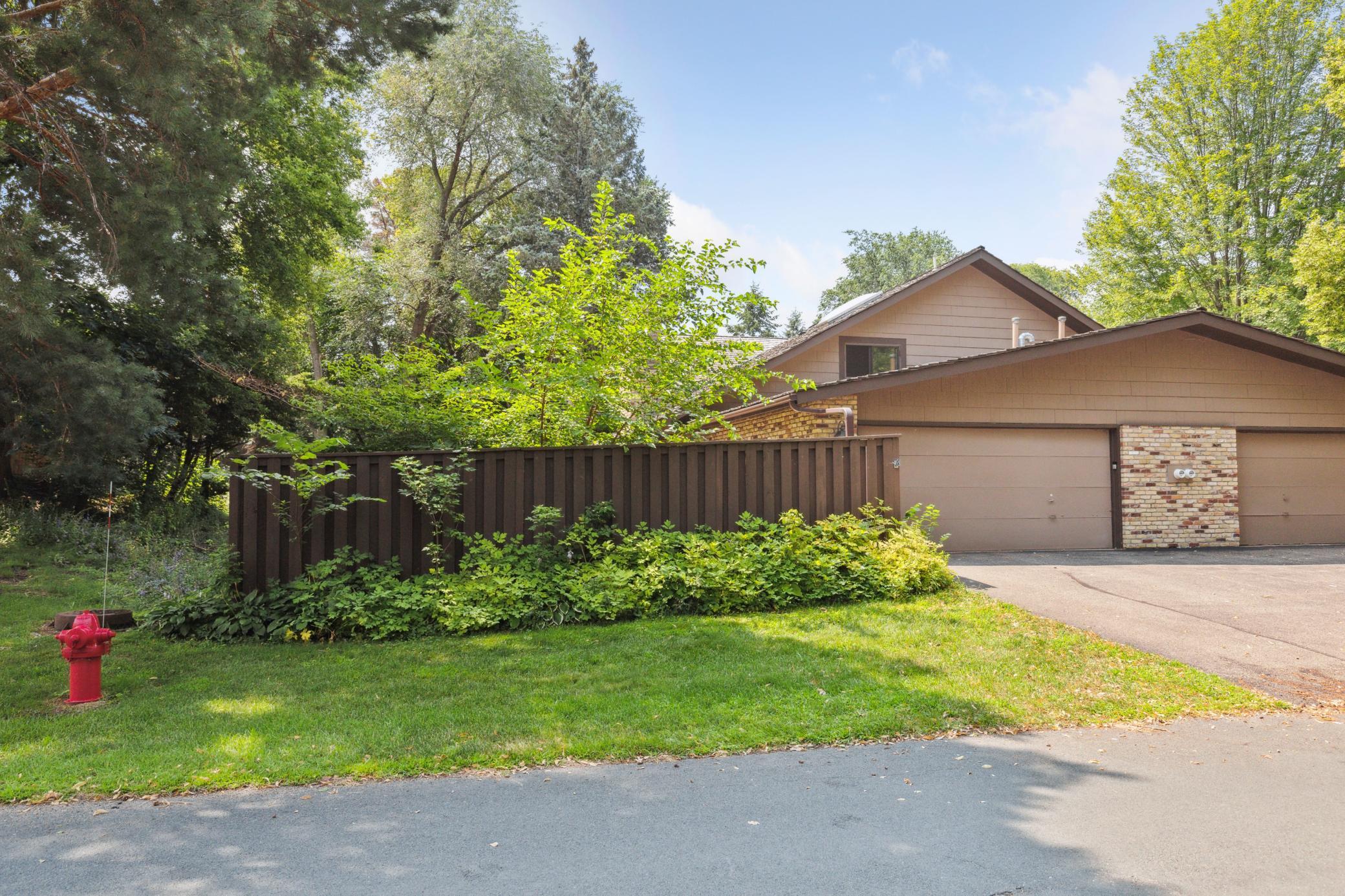 17641 Breconwood Road, Minnetonka, Minnesota image 32
