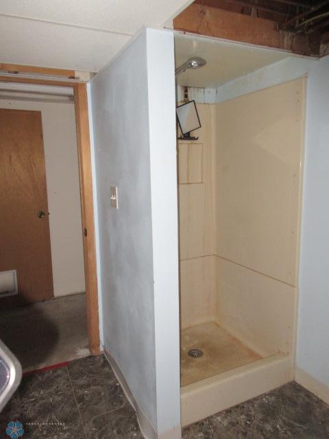 Barnesville, Minnesota 56514, United States, 3 Bedrooms Bedrooms, ,2 BathroomsBathrooms,Residential,Pending,55000