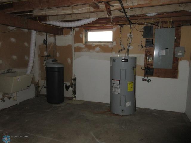 Barnesville, Minnesota 56514, United States, 3 Bedrooms Bedrooms, ,2 BathroomsBathrooms,Residential,Pending,55000