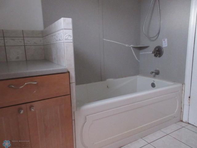 Barnesville, Minnesota 56514, United States, 3 Bedrooms Bedrooms, ,2 BathroomsBathrooms,Residential,Pending,55000