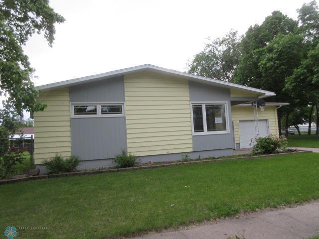 Barnesville, Minnesota 56514, United States, 3 Bedrooms Bedrooms, ,2 BathroomsBathrooms,Residential,Pending,55000