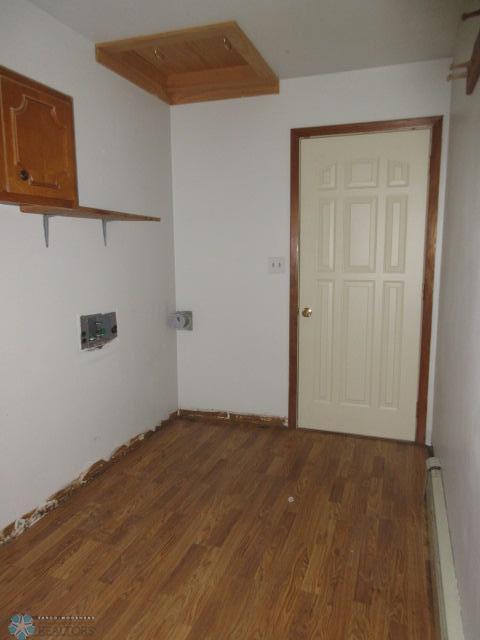 Barnesville, Minnesota 56514, United States, 3 Bedrooms Bedrooms, ,2 BathroomsBathrooms,Residential,Pending,55000