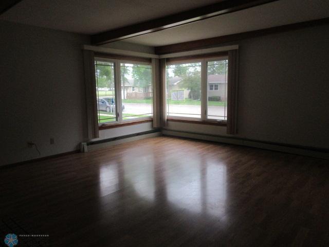 Barnesville, Minnesota 56514, United States, 3 Bedrooms Bedrooms, ,2 BathroomsBathrooms,Residential,Pending,55000