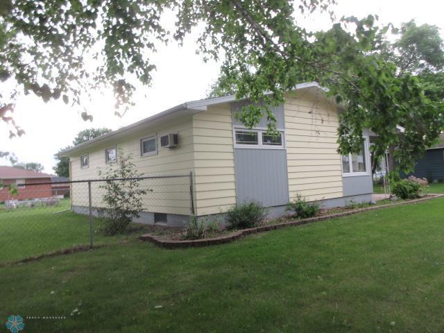 Barnesville, Minnesota 56514, United States, 3 Bedrooms Bedrooms, ,2 BathroomsBathrooms,Residential,Pending,55000