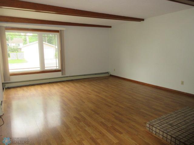 Barnesville, Minnesota 56514, United States, 3 Bedrooms Bedrooms, ,2 BathroomsBathrooms,Residential,Pending,55000