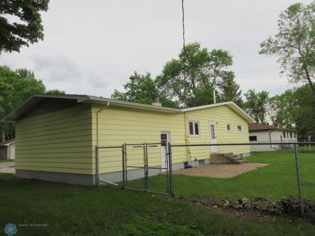 Barnesville, Minnesota 56514, United States, 3 Bedrooms Bedrooms, ,2 BathroomsBathrooms,Residential,Pending,55000